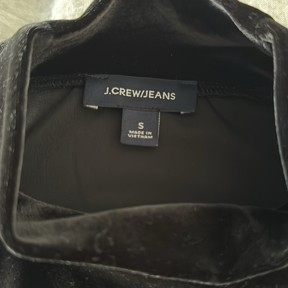 J.Crew black stretch velvet sleeveless turtleneck - Picture 3 of 4